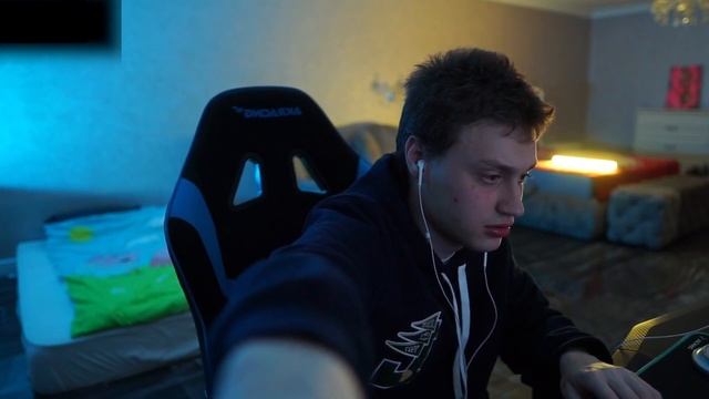 НЕКОГЛАЙ и ДАНЯ МИЛОХИН! ПОЛНЫЙ СТРИМ на Twitch! Милохин встречается с Гаврилиной!?!?!?!? смотреть онлайн