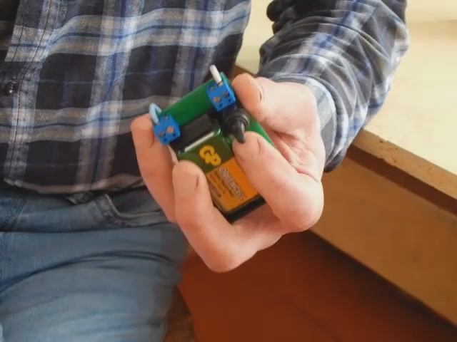 Сигнализатор уровня меда.