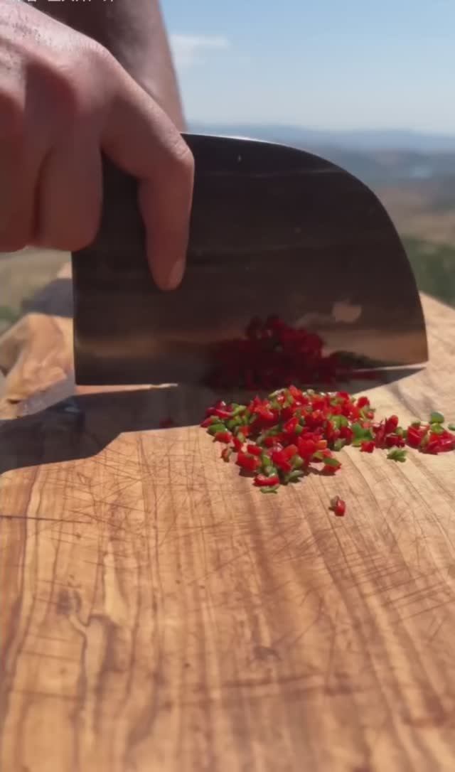 Вкусная еда на шикарной природе ☺️