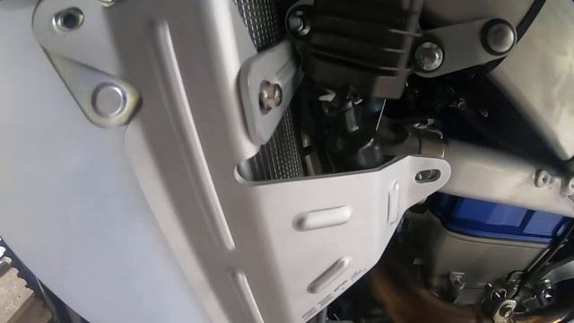 2021 Yamaha WR450F Zeta radiator braces. New Zealand. смотреть онлайн