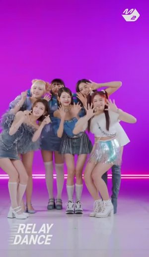 IVE (아이브)  LOVE DIVE
