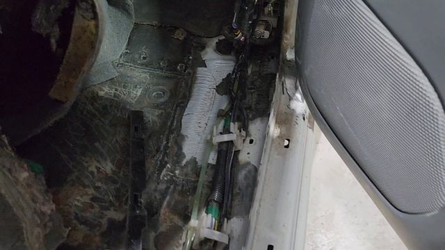 Сколько стоит поменять пороги? PRADO - 120