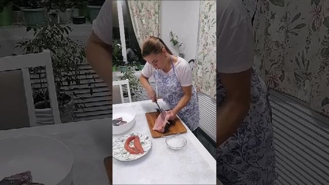 Засолка свежей форели, быстро, вкусно, полезно! Простейший рецепт для засолки рыбы дома!