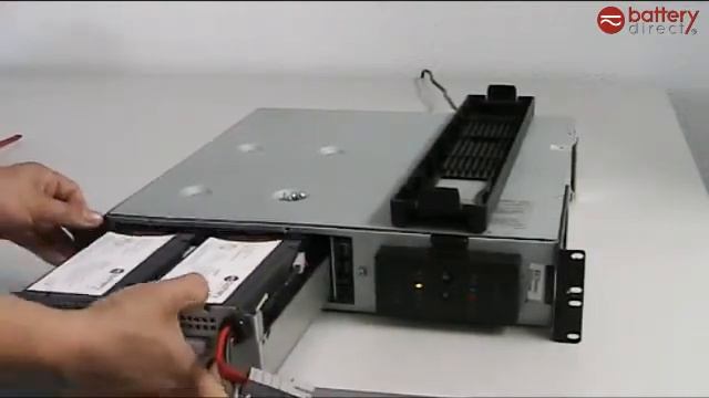 RBC22, RBC23, RBC24, RBC132 und RBC133 Batterietausch für APC Smart UPS USV смотреть онлайн