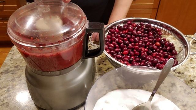 Don't Cook Cranberries! Find Out Why. Raw Cranberry Jam. смотреть онлайн
