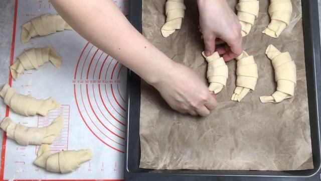 Круассаны из готового слоеного дрожжевого теста Как приготовить КРУАССАНЫ слоеные дрожжевые смотреть онлайн