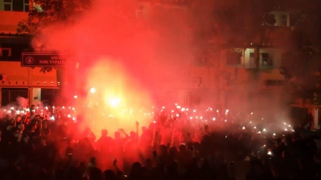 GEN 13 Graduation At Skaliska смотреть онлайн