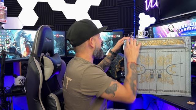 God of War Ragnarok Collectors Edition Unboxing Reaction смотреть онлайн