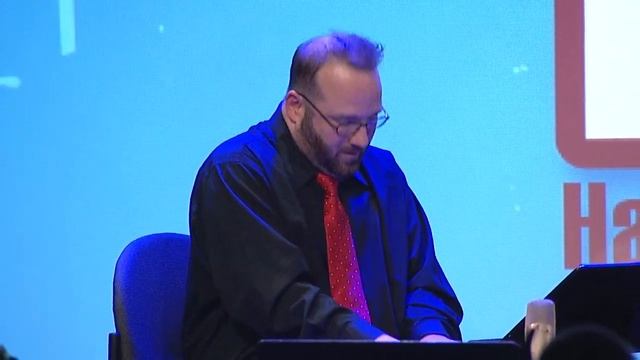 Roland Barber Performs Live at The 2013 Summer NAMM Show смотреть онлайн