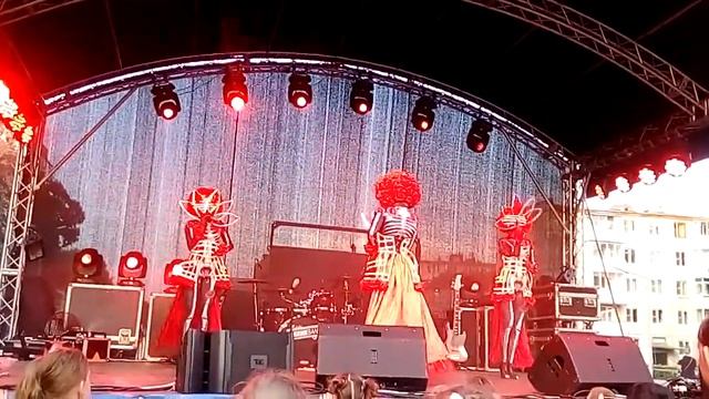 Выступление на день химика ОАО Пластик на площади Ленина г Узловая смотреть онлайн