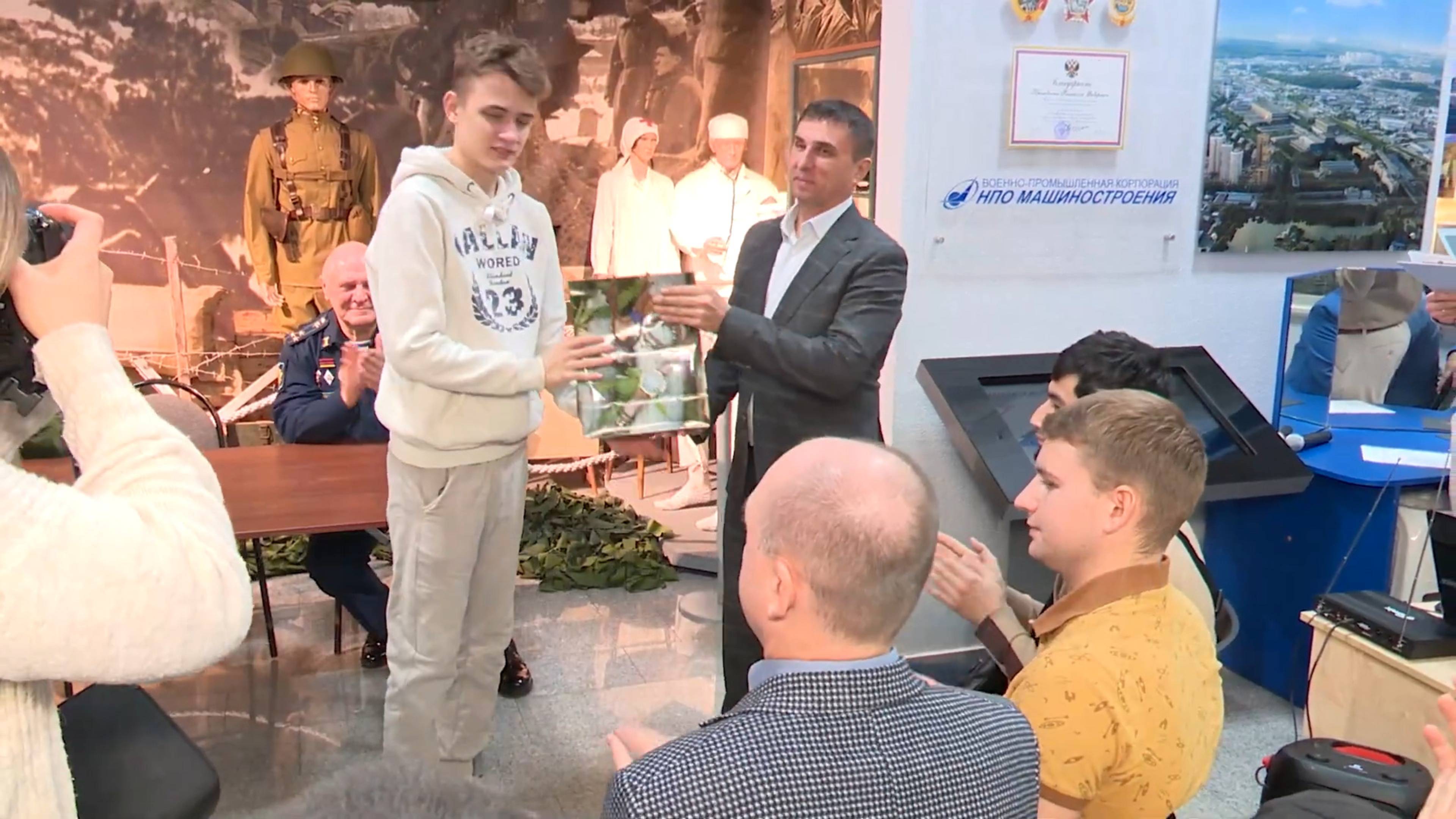 15 юношей проводили на военную службу из Реутова 11.11.2024 смотреть онлайн