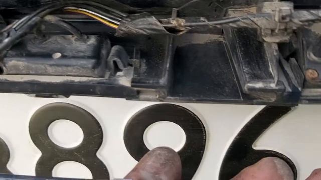 Как добраться до кнопки  багажника. Форд Мондео 4..mp4