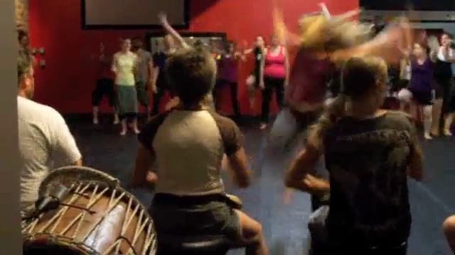West African Inspired Dance with Jade Beall смотреть онлайн