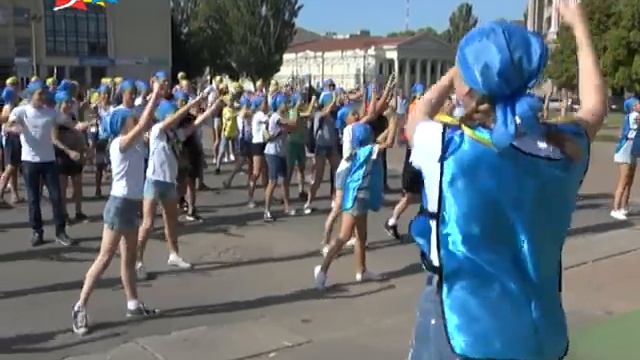 Объектив 23 08 18 Флешмоб ко Дню флага Украины смотреть онлайн
