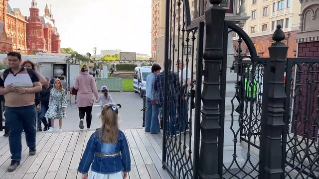 МОСКВА НА ВОЛНЕ | ПРОГУЛКИ ПО ПЯТНИЦАМ смотреть онлайн