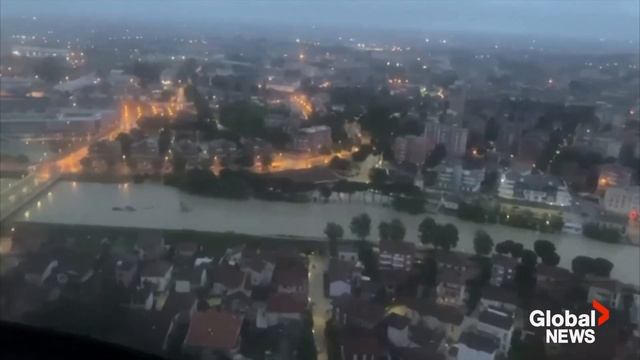 Italy floods: At least 8 dead and thousands evacuated as heavy rains inundate northern region смотреть онлайн