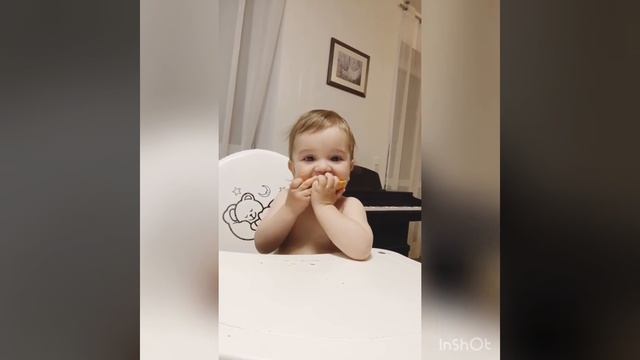 Залипашный сынулик! Витаминов много не бывает смотреть онлайн