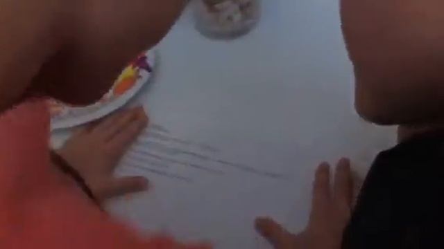 Читают письмо от деда Мороза. 01.01.2016 смотреть онлайн