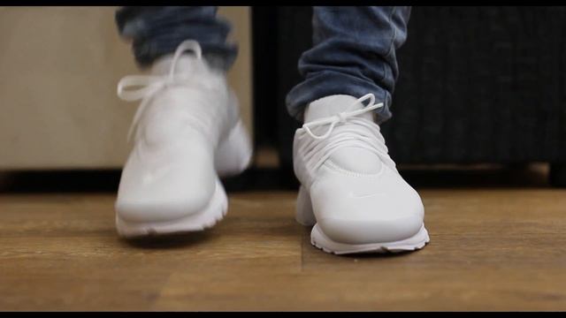 ONFEET | Nike Air Presto Essential "Triple White" смотреть онлайн