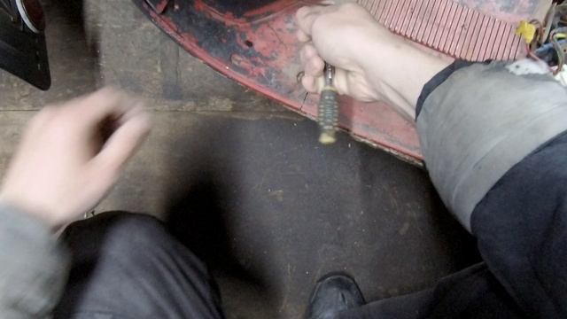 Снимаем пластик Honda Lead AF-01