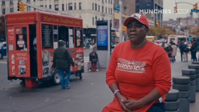 The Seafood Queen of Harlem | Street Food Icons смотреть онлайн