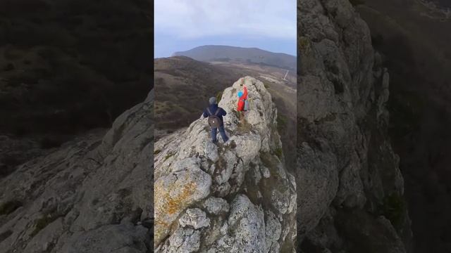 #поход #горы #крым #севастополь #insta360x3 #insta360 #russia #sevastopol #hiking #hikingadventures смотреть онлайн