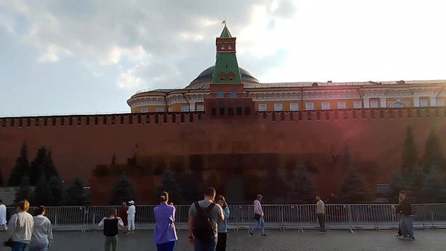 Беляев А.Н. На Красной площадь 23500 смотреть онлайн