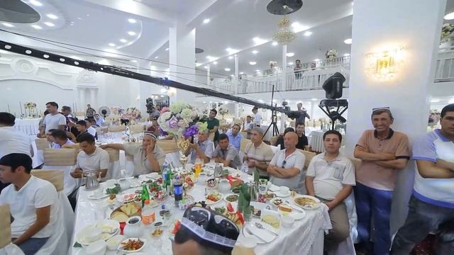 Xurshit Rasulov Uyga Quruq Qatmasin Erkak