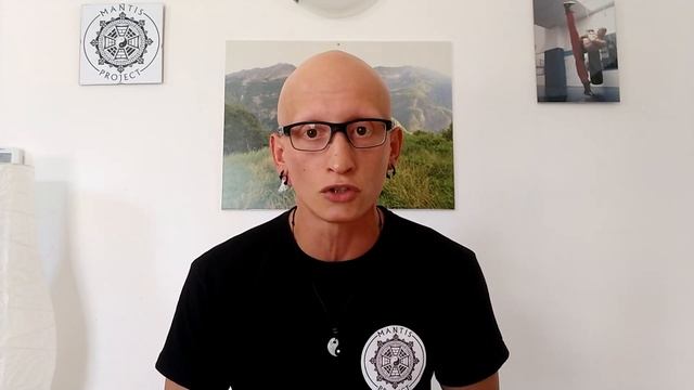Cos'è il Taichi Qigong Shibashi e Suoi Benefici смотреть онлайн