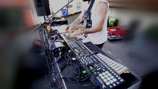 nthirteen: Elektron Octatrack, Rytm, Analog 4, OP1, Guitar Ambient, Impro Liveset Fête 2017 смотреть онлайн