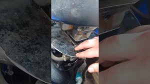 установка теплового экрана и текстолитовой прокладки под карбюратор (часть 3)