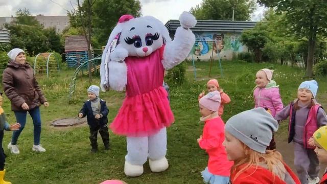 Полина с днем рождения смотреть онлайн