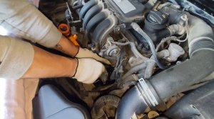 ЗАМЕНА ТОПЛИВНОГО НАСОСА ПАССАТ Б6. ЗАМЕНА КОЛОДОК В КРУГ И ЕЩЕ КУЧА ВСЕГО