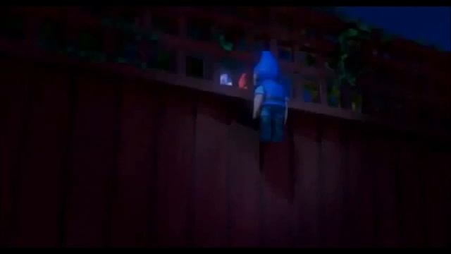 Gnomeo and Juliet - Gnomeo gets stuck in fence / first (attampted) kiss смотреть онлайн