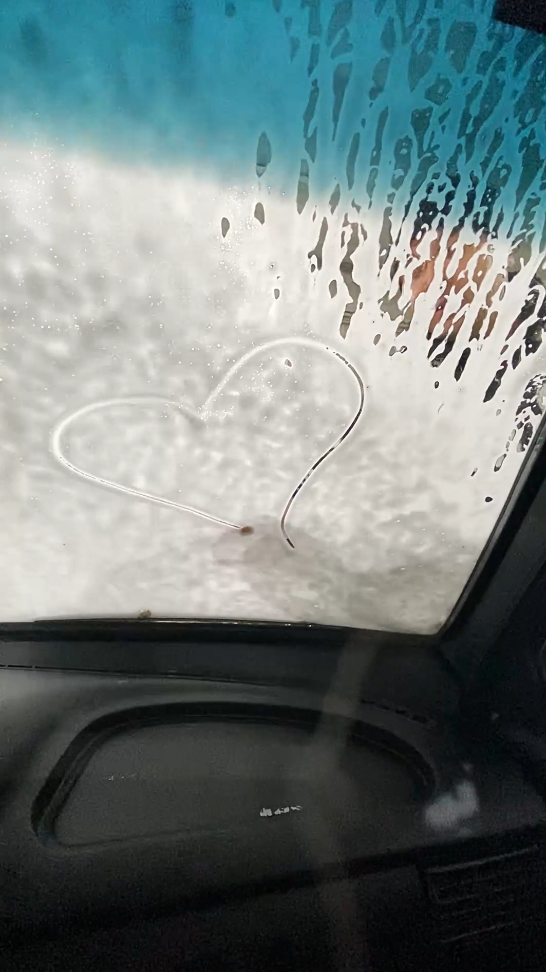 Зачем так часто моешь машину 💦 смотреть онлайн