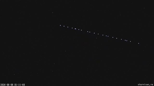 Новая партия спутников #Starlink в небе над Уралом ночью 9 июня 2024 года смотреть онлайн
