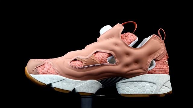 Reebok Instapump Fury Off rosa. смотреть онлайн