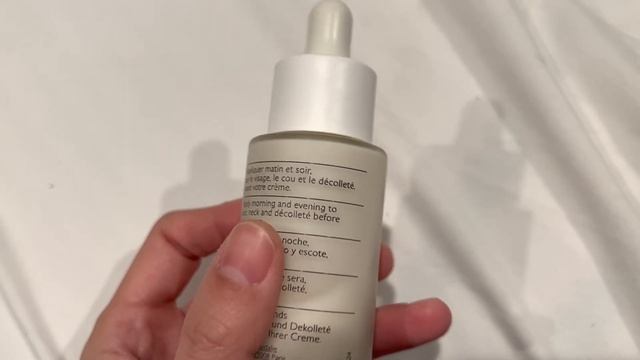 In Hand Review of Caudalie Vinoperfect смотреть онлайн
