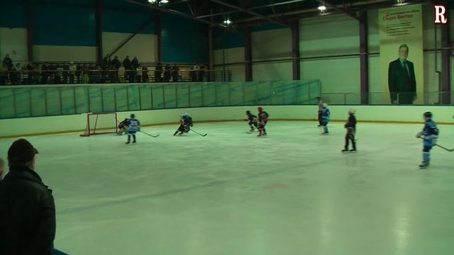 Искра(Одинцово)2000 - Снежные барсы2000 счёт 3 - 8 смотреть онлайн