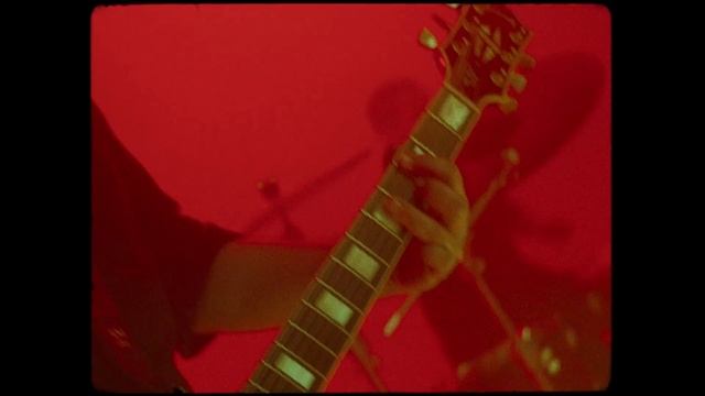 Saturday Night Satan - Devil in Disguise (official music video) смотреть онлайн