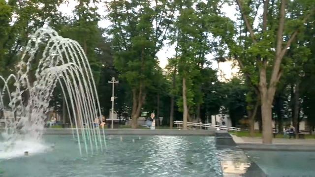 Фонтаны, Краснодар, июнь 2016 смотреть онлайн