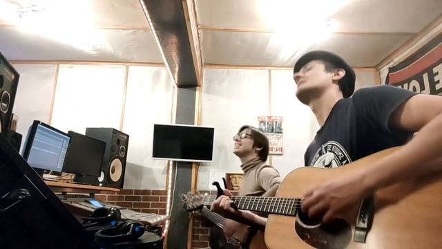 Но пришлось как в старой сказке просто задушить #песниподгитару #русскийрок #корольишут смотреть онлайн