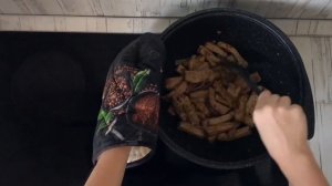 КАК ПРИГОТОВИТЬ ТУШЕНУЮ ГОВЯДИНУ В КАЗАНЕ НА ПЛИТЕ ? Тушеное мясо в казане вкусно и просто.