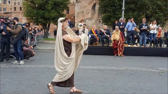 Исторический парад в Риме NATALE DI ROMA 2016 смотреть онлайн
