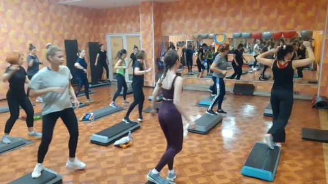 ИНТЕРВАЛЬНАЯ ТРЕНИРОВКА / INTERVAL TRAINING смотреть онлайн