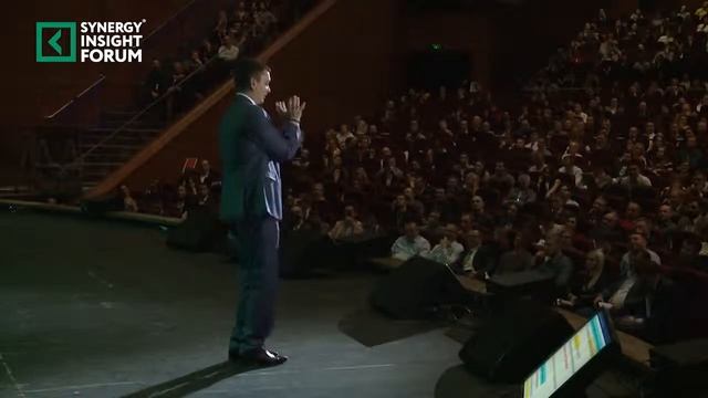 Максим Батырев | Выступление на SYNERGY INSIGHT FORUM 2017 смотреть онлайн