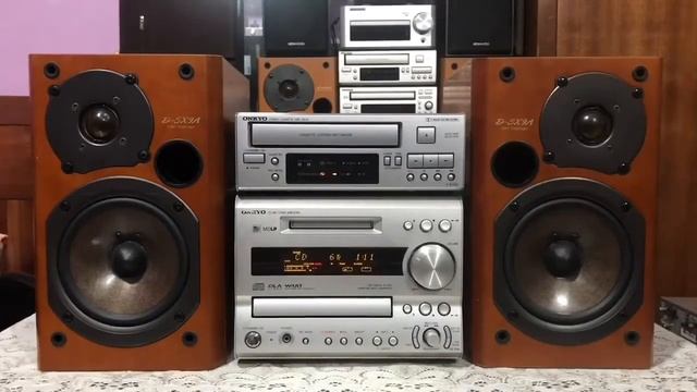 Thanh lý dàn Vip Onkyo X9A, chất âm không thua gì dàn đại, mời anh em quất luôn. Liên hệ: 097666377 смотреть онлайн