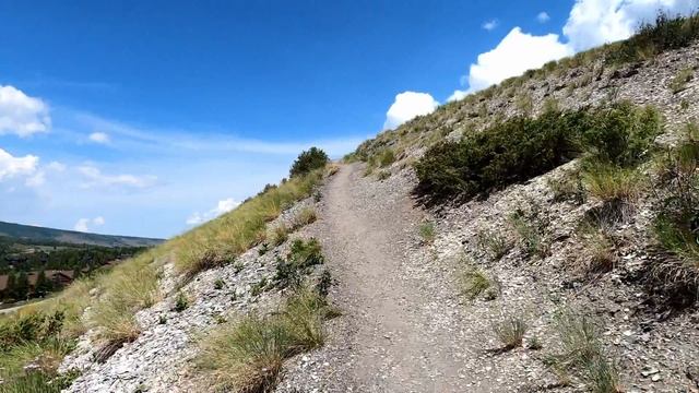 ALIVE & KICKING: Hoka One One Mach 4 Review (200+ Miles) смотреть онлайн