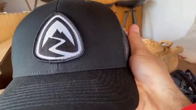 ALTRA LONE PEAK 4.5 ( Présentation) Et Colis Zpaks смотреть онлайн