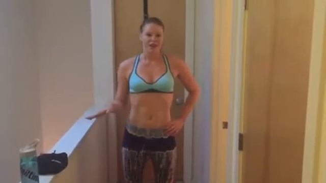 Interval Abs Workout, Branched Chain Amino Acids, & Post-wo смотреть онлайн